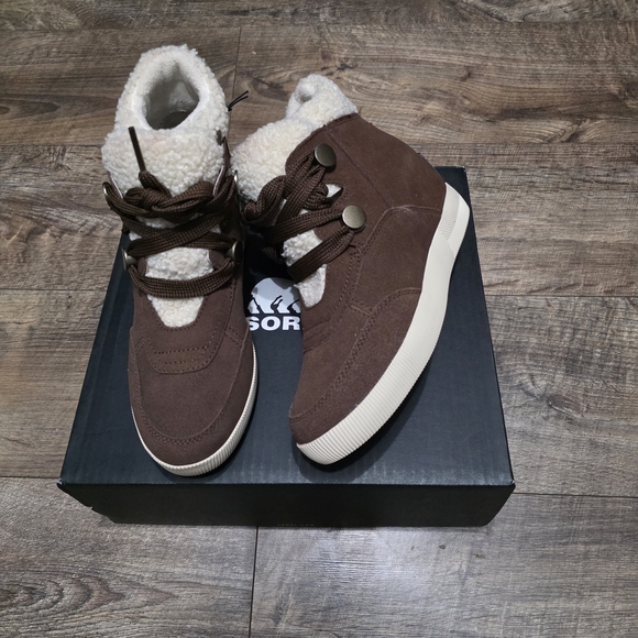 Sorel  Out N Out  Winter Boots Women Size 7.5 - Picture 7 of 11